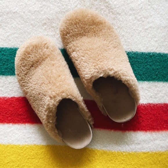 shearling lined moc clog